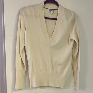 Banana Republic Cream V-Neck Sweater